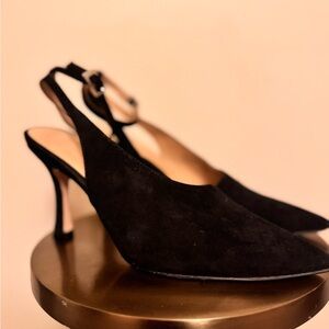 Elegant Naturalizer Black Slingback Heels